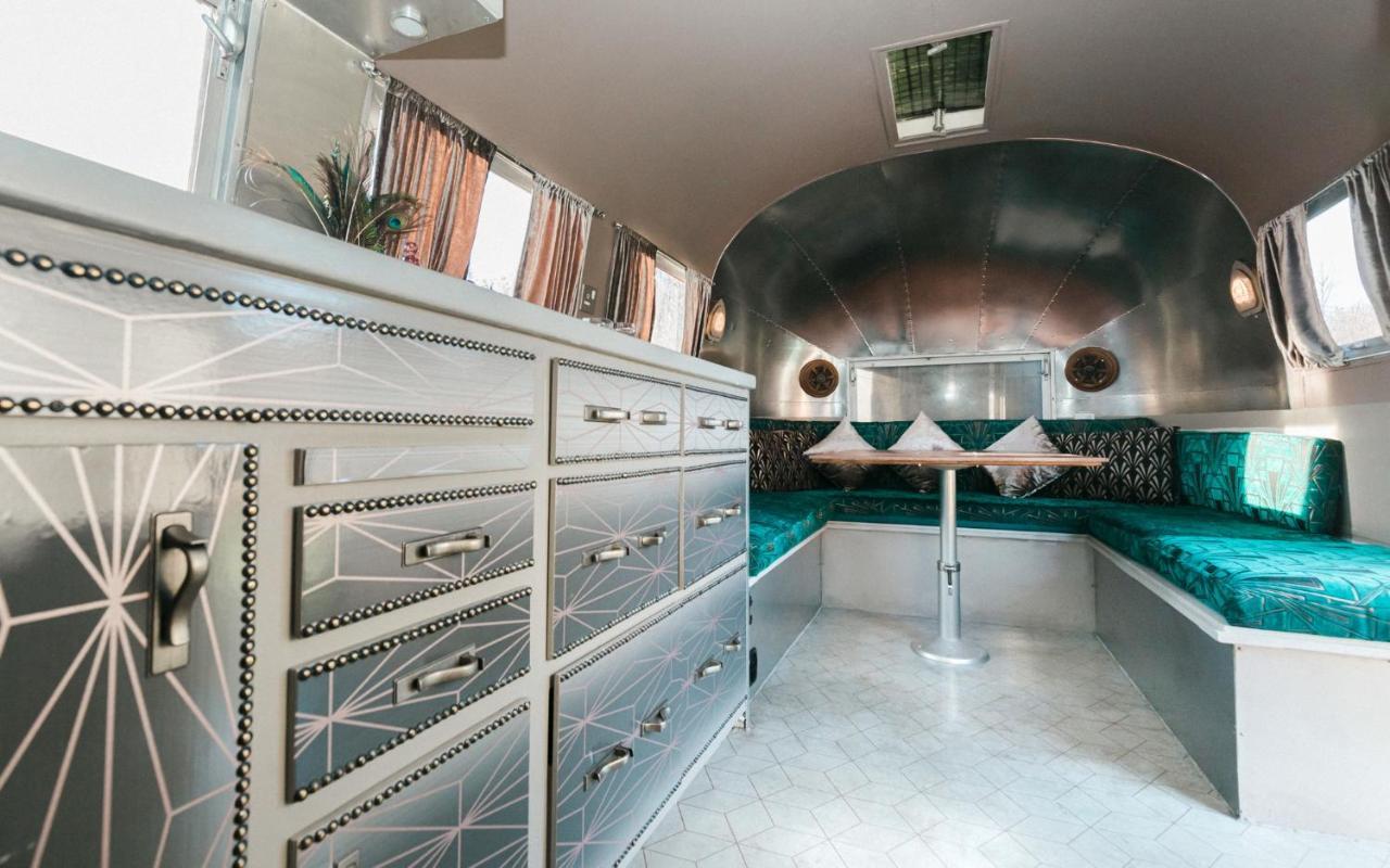 Silver Airstream Glamping & Rental 奇切斯特 外观 照片