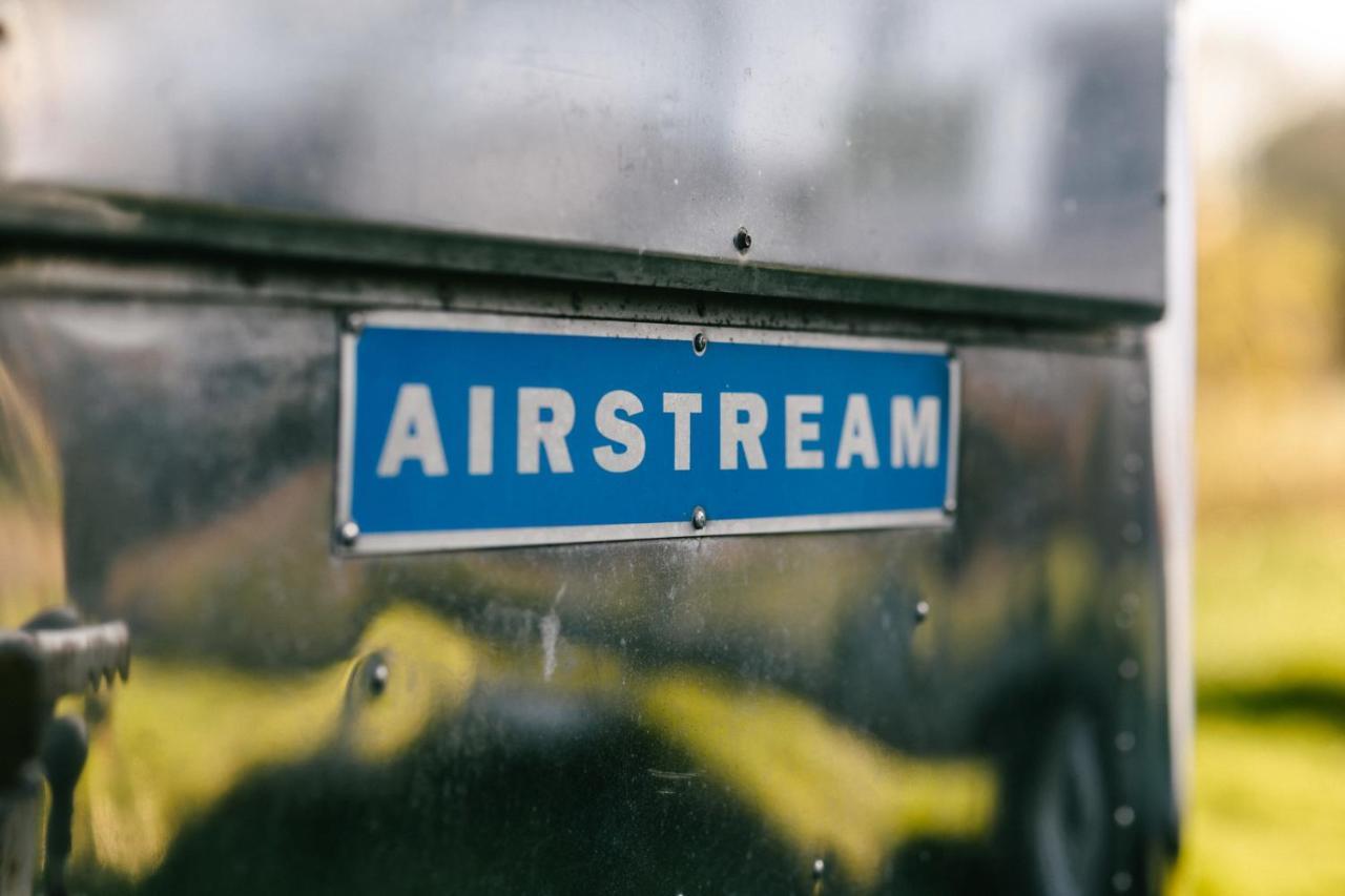 Silver Airstream Glamping & Rental 奇切斯特 外观 照片